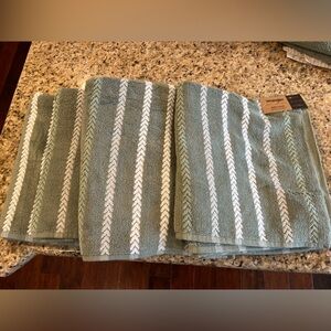 Set of 4 Wrangler Olive Green Bath Towel Set